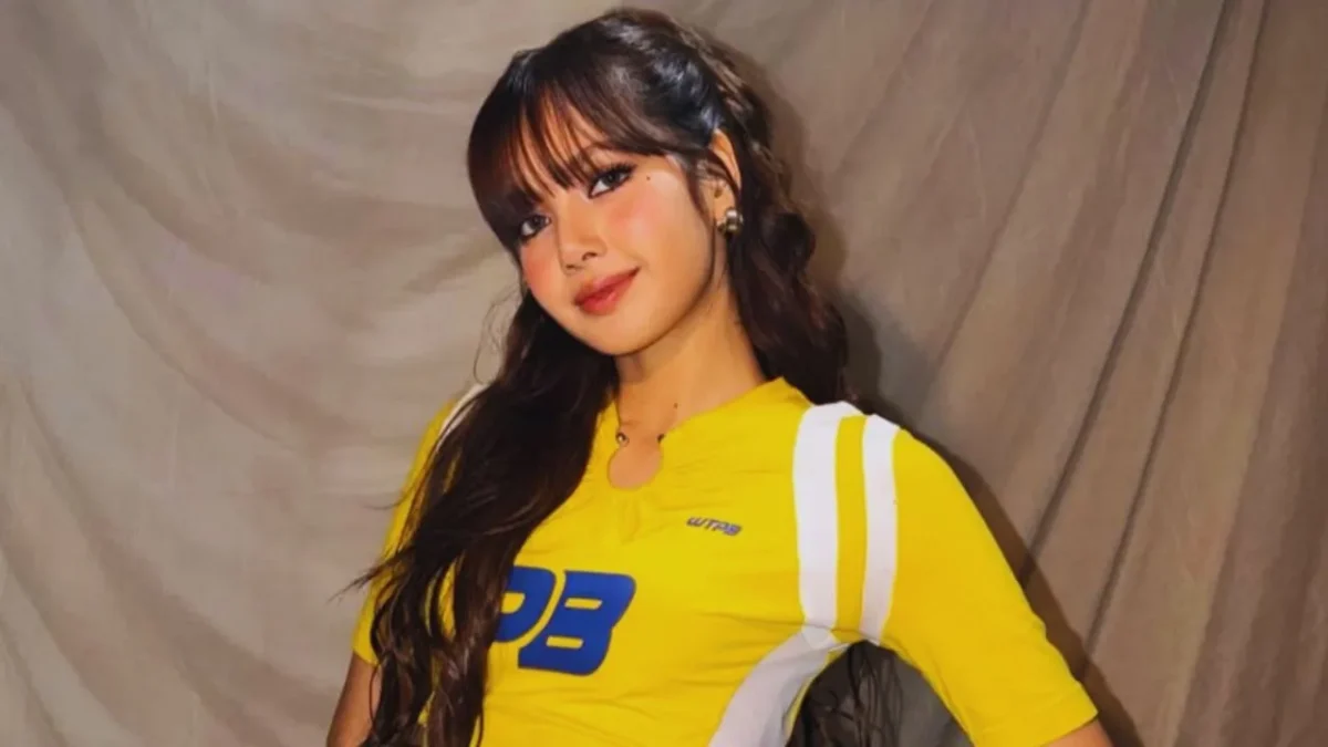 Lisa BLACKPINK Pakai Jersey Lee Kang-in Jelang Piala Dunia 2026 (Foto:  Instagram/lalalalisa_m/medcom)