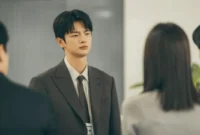 Seo In Guk di See You at Work Tomorrow! (Foto: instagram.com/tvn_drama/beautynesia)
