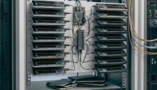 Proyek Google Ubah HP Pixel Bekas Jadi Server Data Center (Foto: Ai)