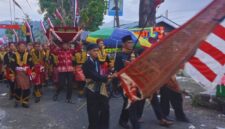 Iringan Pusaka Luhah Rio Jayo Sungai Penuh Usai Penobatan Pemangku Adat dalam Kenduri Sko Enam Luhah Sungai Penuh