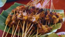 Sate Padang Jadi Hidangan Daging Sapi Terbaik di Asia (Foto: Kompas.com/Krisda Tiofani)
