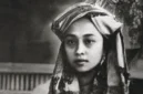 Roehana Koeddoes, Perempuan yang Mengubah Perjuangan Lewat Pena (Foto: Wikipedia)