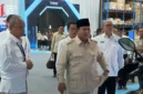 Presiden Prabowo Subianto saat meninjau dan meresmikan peluncuran Motor Listrik Nasional Beserta Ekosistem Pendukungnya (Foto: Tangkapan Layar Youtube Sekretariat Presiden)