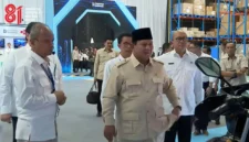 Presiden Prabowo Subianto saat meninjau dan meresmikan peluncuran Motor Listrik Nasional Beserta Ekosistem Pendukungnya (Foto: Tangkapan Layar Youtube Sekretariat Presiden)
