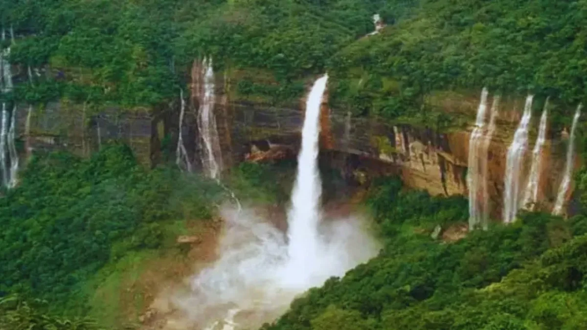 Curug Minger di Lereng Gunung Slamet Tawarkan Suasana Sejuk (Foto: wisatalombok.co.id/britainaja.com)