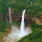 Curug Minger di Lereng Gunung Slamet Tawarkan Suasana Sejuk (Foto:  wisatalombok.co.id/britainaja.com)