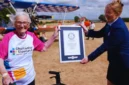 Nenek 97 Tahun Pecahkan Rekor Wing Walking Demi Pasien Stroke (Foto:  bbc.co.uk)