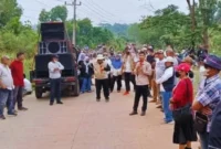 Ratusan Warga Zona Merah Blokir Akses Menuju Stasiun Pompa 3 Pertamina